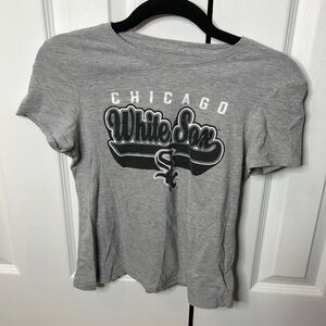 Gray Chicago White Sox kid’s shirt